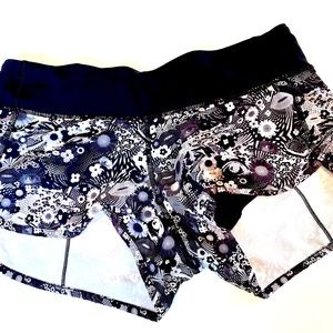 Lululemon Seawheeze Limited Edition Short Shorts